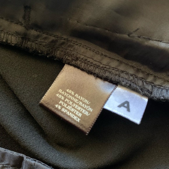 Ann Taylor Black Pants Size: 6P - Picture 6 of 6